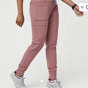 Nepal Skinny Jogger Scrub Pants Mauve